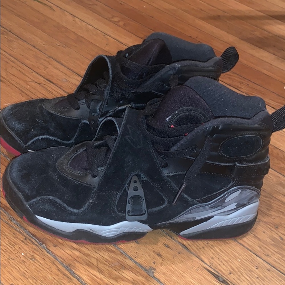 Jordan 8 Retro “Bred”
